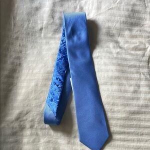 Elegant Blue Men's Michael Kors Tie